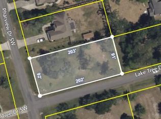 1751 Pharview Dr SW, Ocean Isle Beach, NC 28469