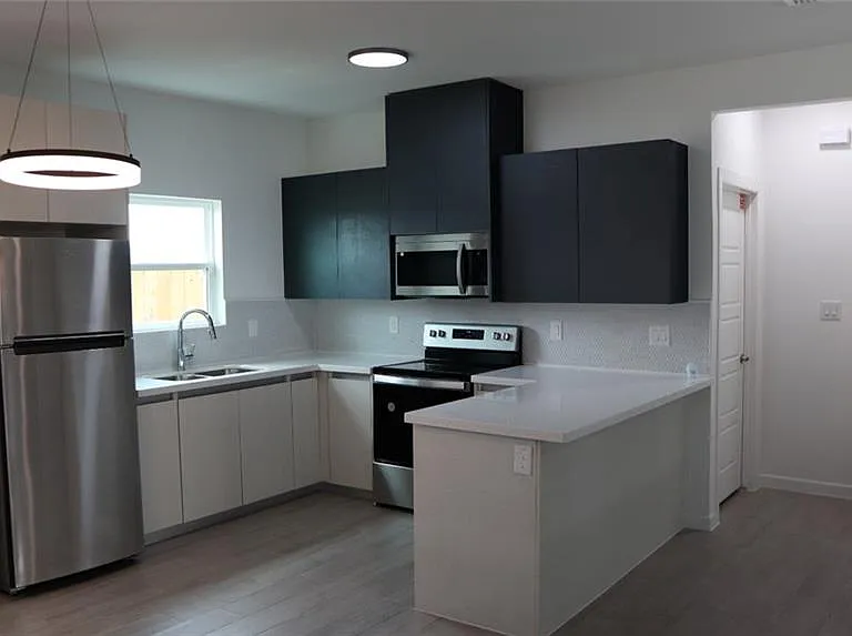 116 W Campeche Ave #4 — Photo 11