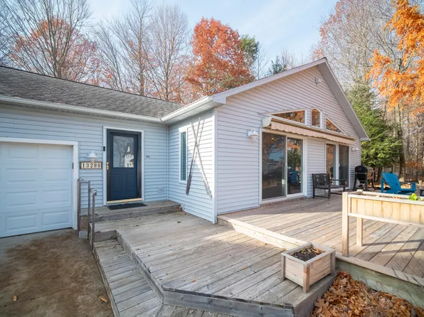 13200 Hopkins Forest Dr, Bear Lake, MI 49614