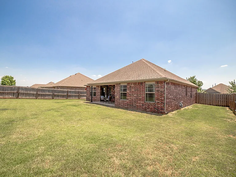 2976 W Millstone Dr — Photo 22