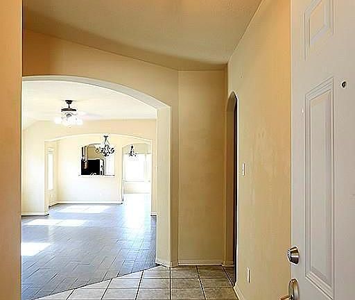 3rd image of 8014 Thorncroft Manor Ln
