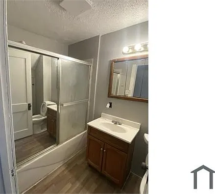 1341 W 4th St — Photo 4