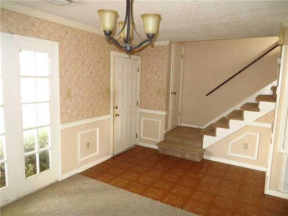 3rd image of 4103 Lac Saint Pierre Dr