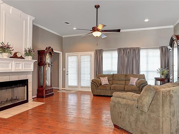 5th image of 3132 Preston Club Dr