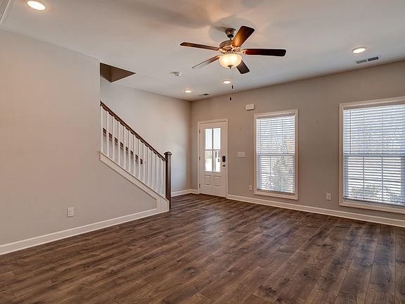 4th image of 2503 Hidden Creek Ct