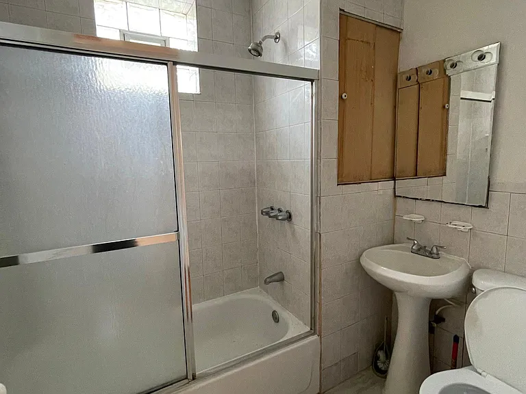 1722 N Drake Ave #1 — Photo 8