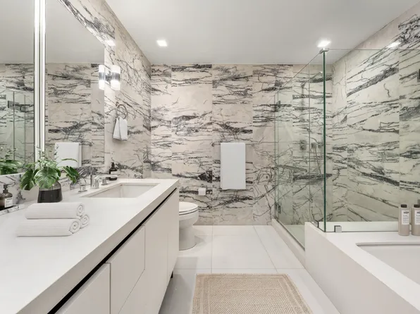 200 East 21st Street image 6 of 18