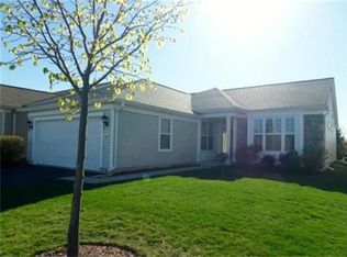 2567 Venetian Ln, Elgin, IL 60124