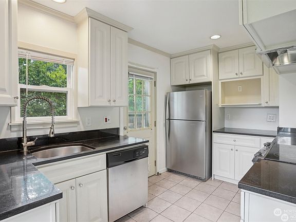 2nd image of 19221 15th Avenue NE