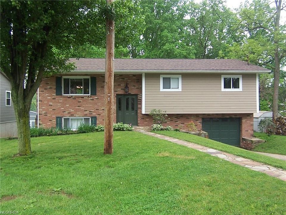 1st image of 31 Woodland Dr