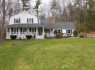 7 Rockwood Rd, Medway, MA 02053