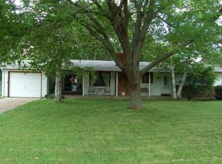 600 S Clinton Ave, Mount Morris, IL 61054