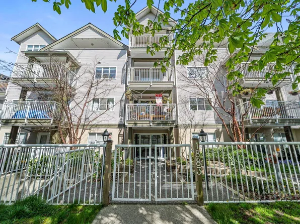 1883 E 10th Ave #204, Vancouver, BC V5N 1X8