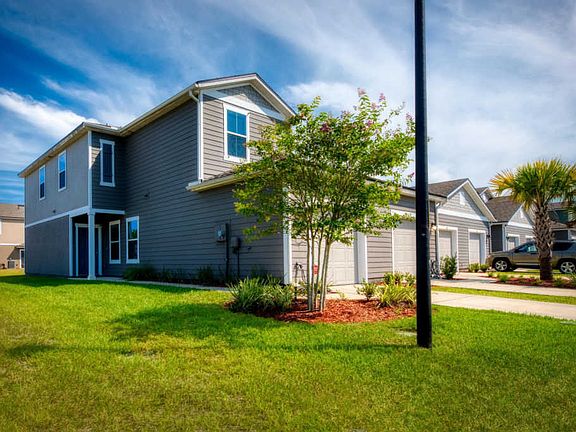 3rd image of 86 Whitland Way