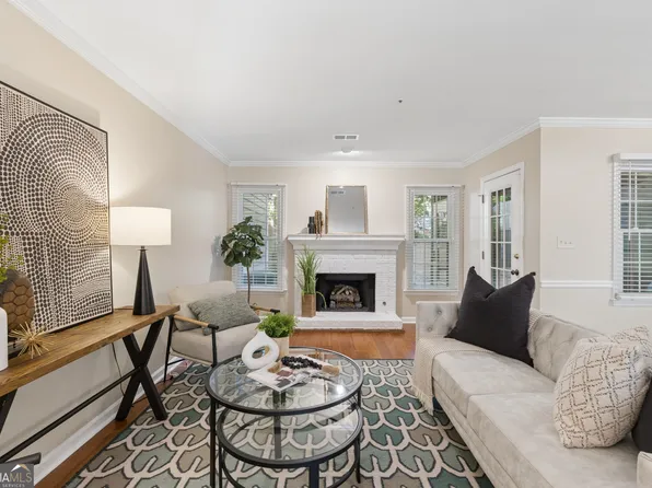 597 Saint James Walk SE, Marietta, GA 30067