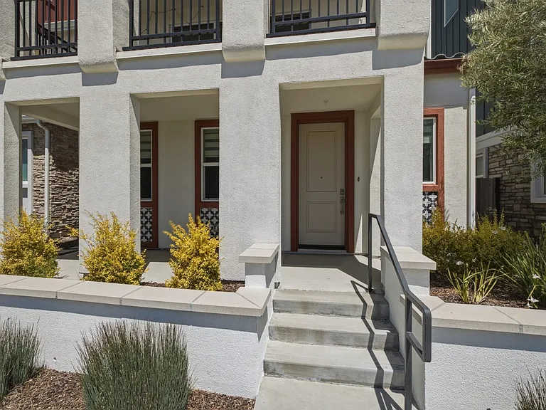 1230 Mateo Miller Cir — Photo 15