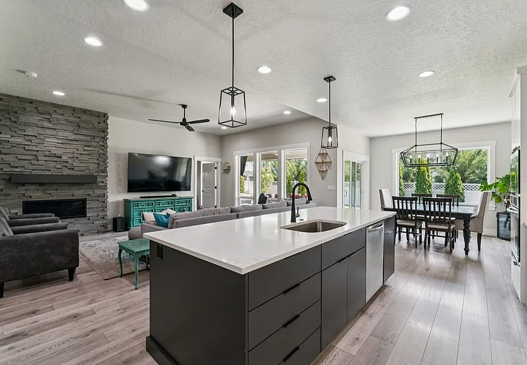3821 W Balducci St — Photo 17