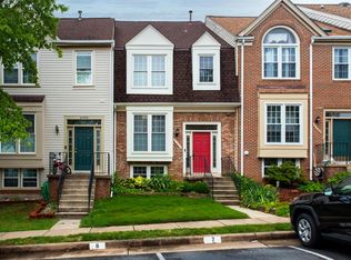 21707 Leatherleaf Cir, Sterling, VA 20164