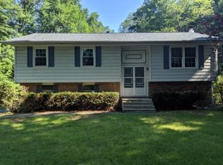 4 Lilac Ct, Clifton Park, NY 12065