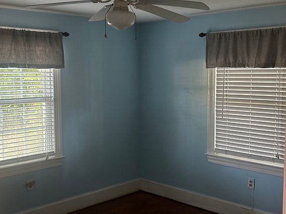 5th image of 1111 Cedar Ln