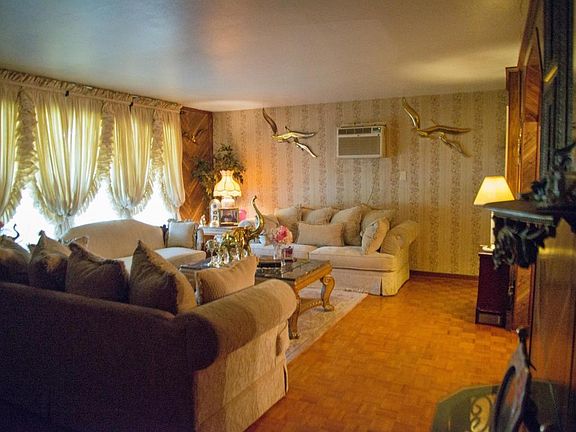 4th image of 10968 Batavia Dr