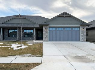 7107 E Copper Stone Cir, Sioux Falls, SD 57110