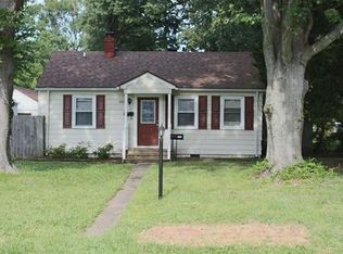 5912 Wickham Ave, Newport News, VA 23605