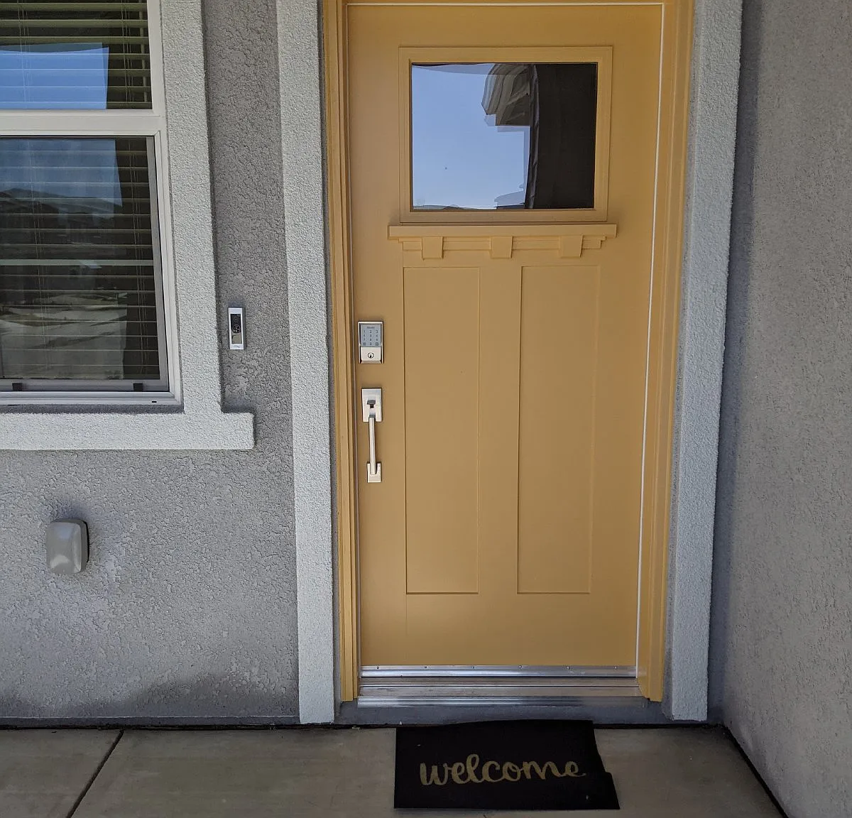 5 bed, 3.0 bath, 2504 sqft, $2,650 — Photo 2