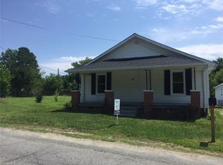 709 Trotter St, Thomasville, NC 27360