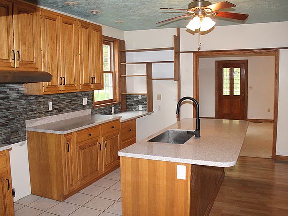 2nd image of 15339 Park Avenue Ext