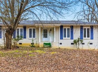 3011 Royalton Dr, Greensboro, NC 27406