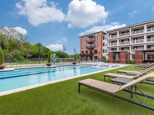 5855 Windhaven Pkwy #209