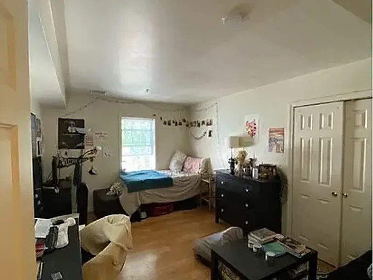 38 Raymond St #3 — Photo 10
