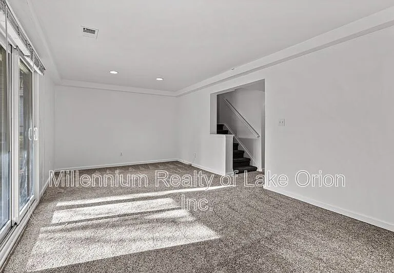 5611 Drake Hollow Dr W — Photo 28