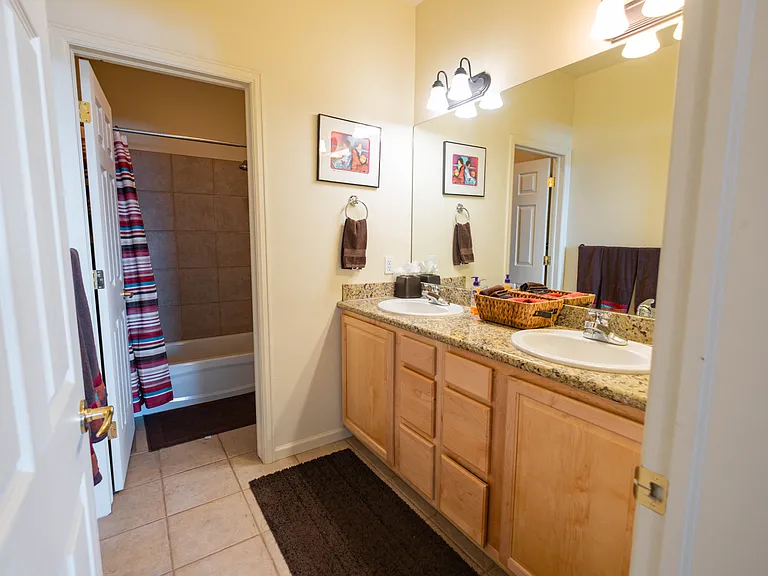 178 Lake View Cir W — Photo 38