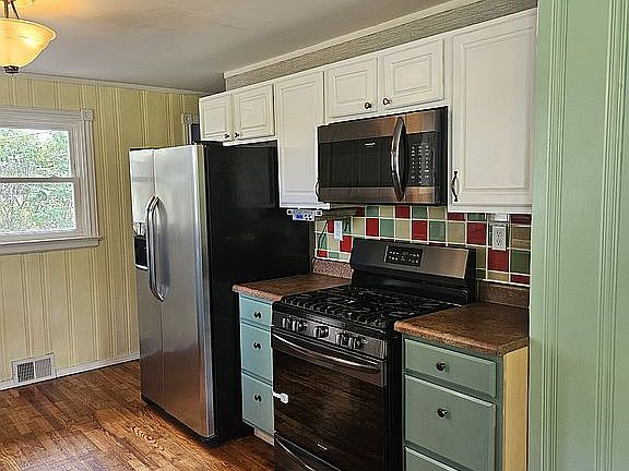Kitchen,  gas stove.  