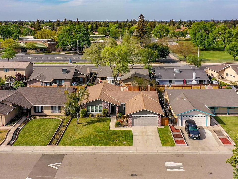 2nd image of 2619 Summerfield Dr