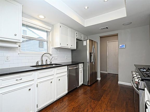 5th image of 12708 Silver Creek Dr