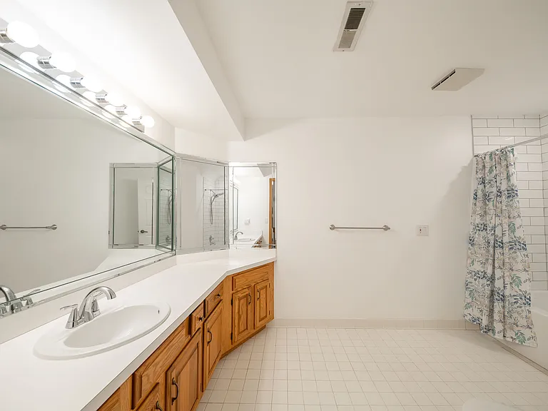 5751 Som Center Rd — Photo 25