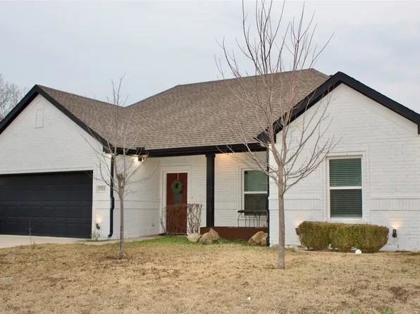 1711 Fred St, Greenville, TX 75401