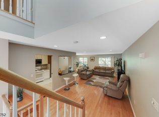 29 Catherine Ct, Laurence Harbor, NJ