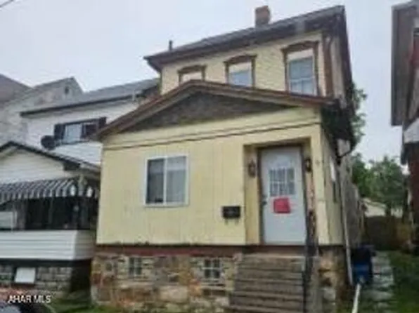 805 3rd Ave, Duncansville, PA 16602