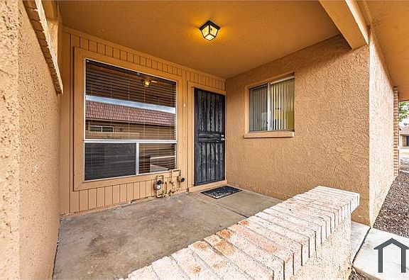 3rd image of 501 W Yukon Dr Unit 4