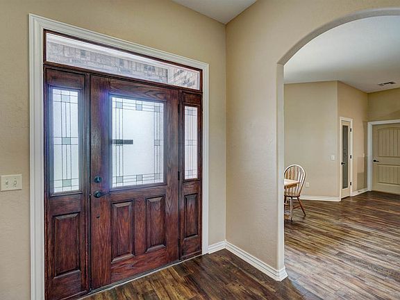 3rd image of 8397 SW Sun Valley Dr