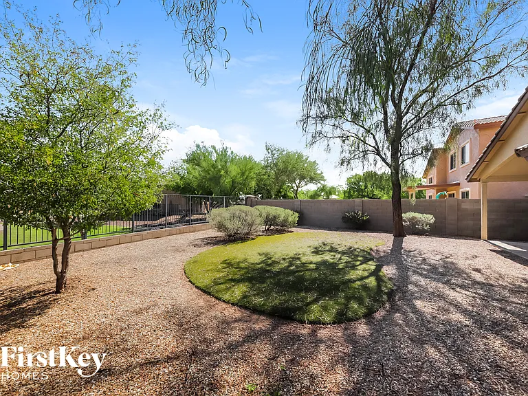 5346 W Jessica Ln — Photo 15