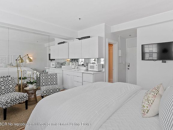 5th image of 235 Sunrise Ave #3012