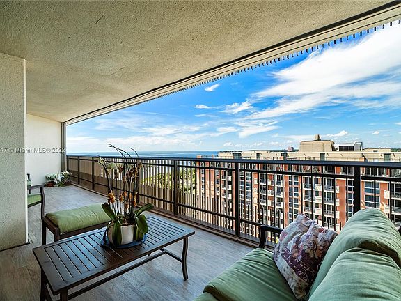 2nd image of 2901 S Bayshore Dr APT 13E