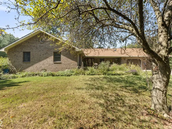 1317 Rabbitsville Rd, Mitchell, IN 47446