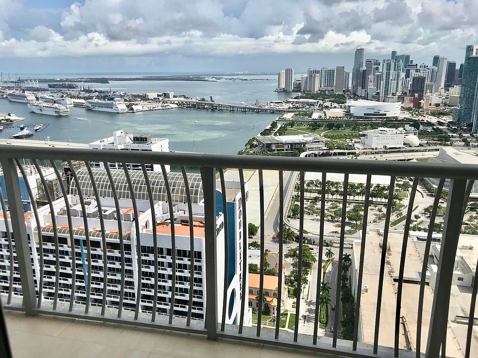1st image of 1750 N Bayshore Dr APT 5108