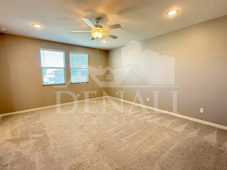 15068 W Pierce St — Photo 13